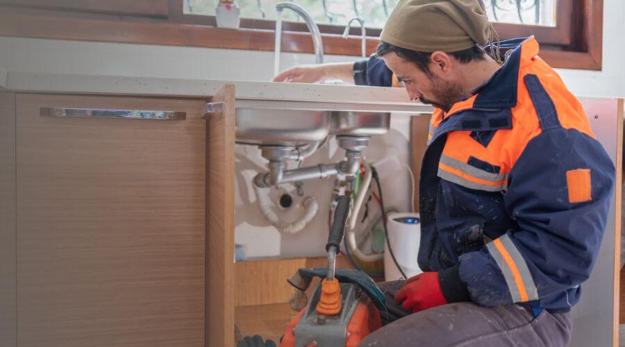 Local tankless water heater installation in Curryville, MO